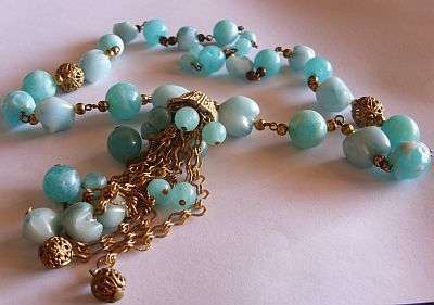 VINTAGE NECKLACE
