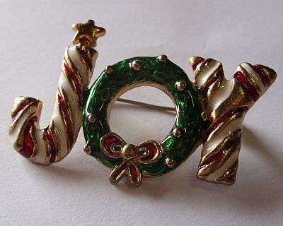 VINTAGE BROOCH - CHRISTMAS JOY