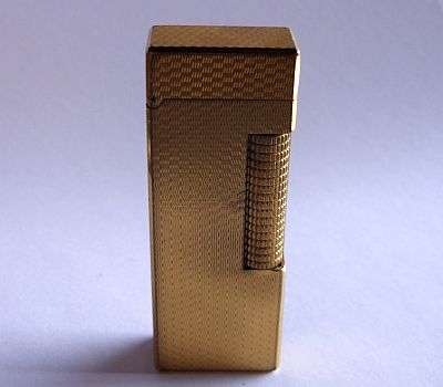 COLLECTABLE - VINTAGE DUNHILL LIGHTER - SPARKING , NEEDS TLC