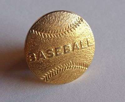 COLLECTABLE - BADGE - BASEBALL PIN