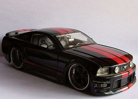 THE SEXIEST MODEL EVER - A 2005 MUSTANG GT - SCALE 1:24