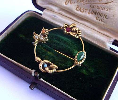 VINTAGE BROOCH - LEAF , BEE , SNAKE