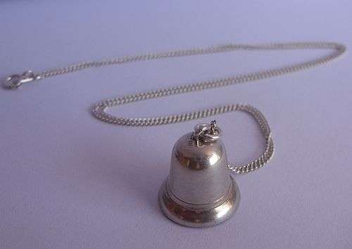 A BRAND NEW STERLING SILVER NECKLACE WITH A VINTAGE STERLING SILVER PENDANT - BELL