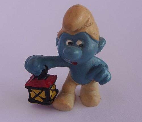1970`s / 80`s VINTAGE SMURF WITH LANTERN