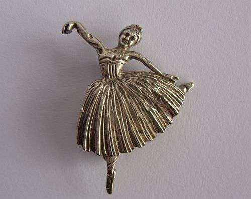 A SPLENDID VINTAGE STERLING SILVER BALLERINA BROOCH !!!