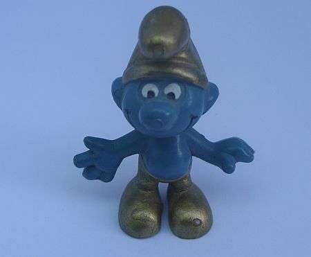 VINTAGE PEYO GOLD COLORED SMURF MADE IN GERMANY