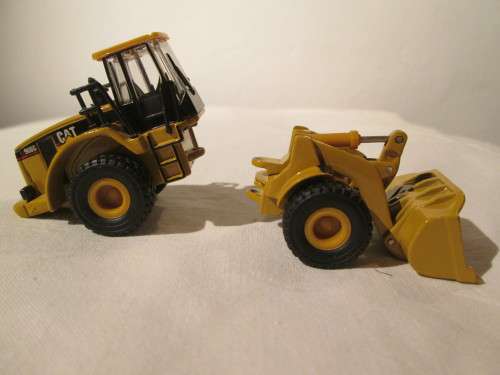Norscot 55109 CAT 966G Loader 187 Scale