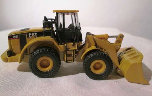 Norscot 55109 CAT 966G Loader 187 Scale