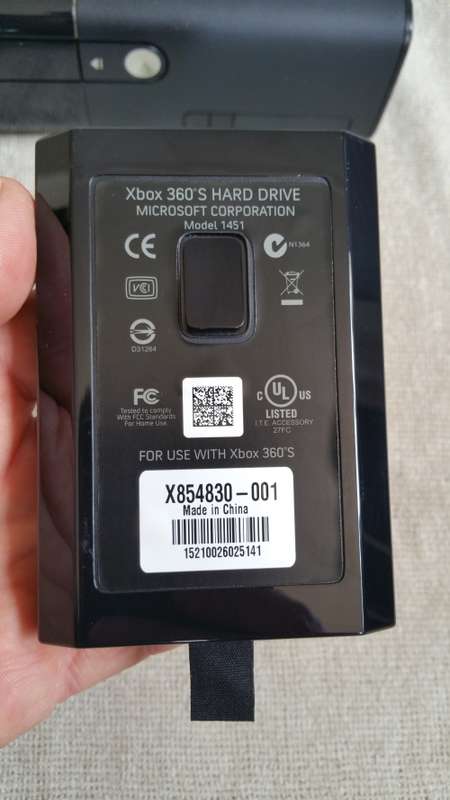 ***AKM - XBOX 360 E1538 + 250GB HARD DRIVE CONSOLE IN NON-WORKING CONDITION REQUIRING REPAIR***