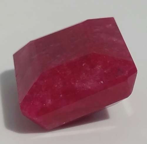 ***AKM - 14.66CT RUBY RED OCTAGON SILLIMANITE / FIBROLITE SRI-LANKA***
