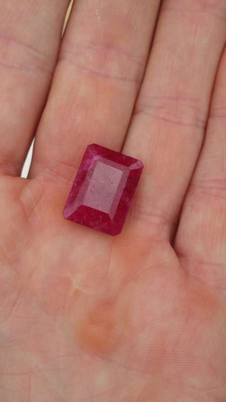 ***AKM - 14.66CT RUBY RED OCTAGON SILLIMANITE / FIBROLITE SRI-LANKA***