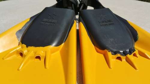 ***AKM - STEALTH S2 PRO-BODYBOARDING FINS MEDIUM SIZE PLUS BONUS BALIN FIN SAVERS***