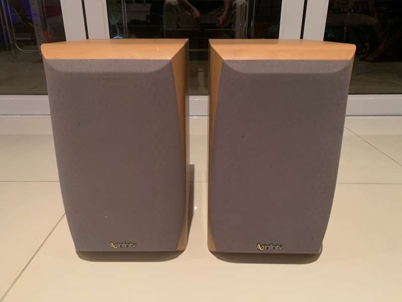 Infinity Primus 150 Bookshelf Speakers