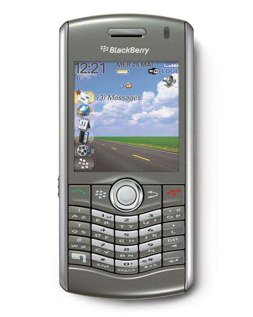 ((REDUCED))BRAND NEW - - Blackberry Pearl 8120 WiFi Cell Phone !!!!!! BARGAIN !!!!!!