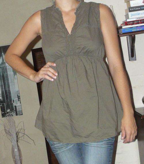 Green cotton top - Size 10