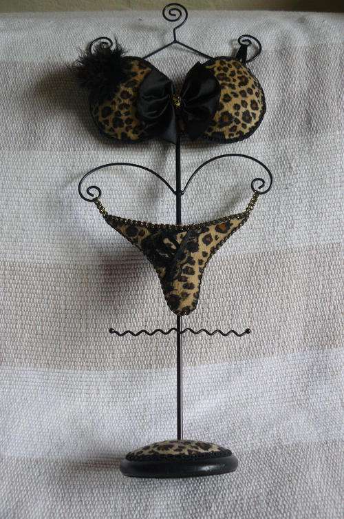 Leopard print jewellrey stand