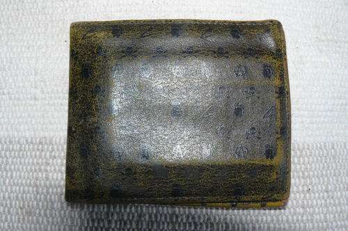 Distressed look mens ARK wallet from Idols
