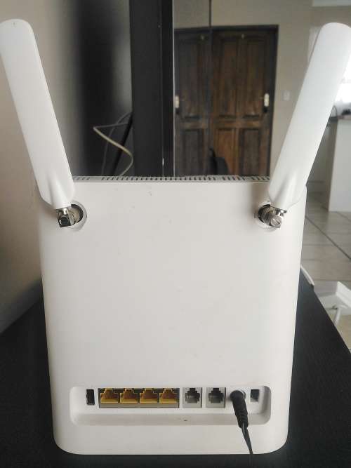 ZTE 4G Wireless Router MF286R - White