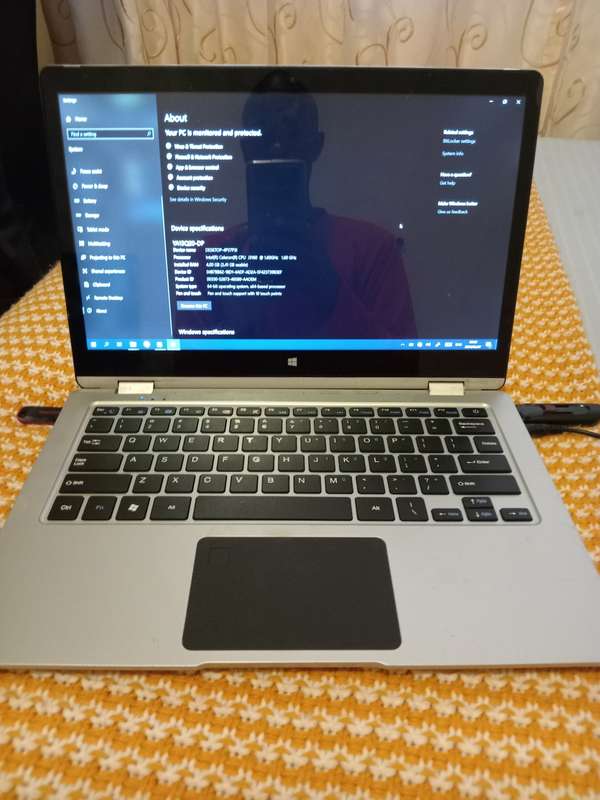 Mecer Laptop (Touch Screen)