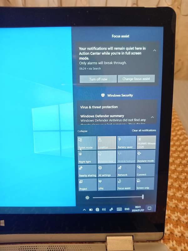 Mecer Laptop (Touch Screen)