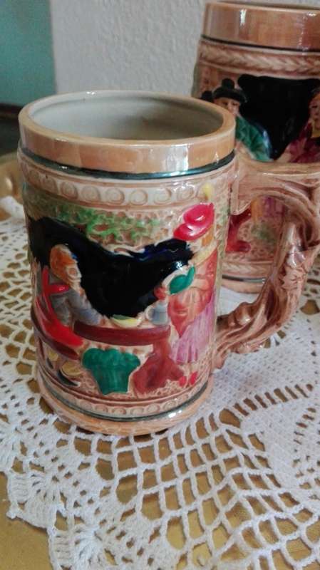 Set of 3 Stunning beer steins