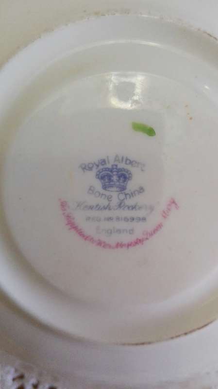 Royal Albert Kentish Rookery saucer