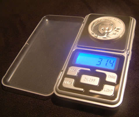 Pocket jewelers scale.  Essential tool for determining gold and silver value. by www.fine999.com