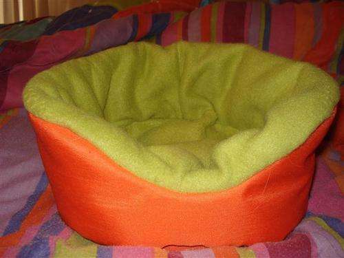Cuddle Cup Green & Orange