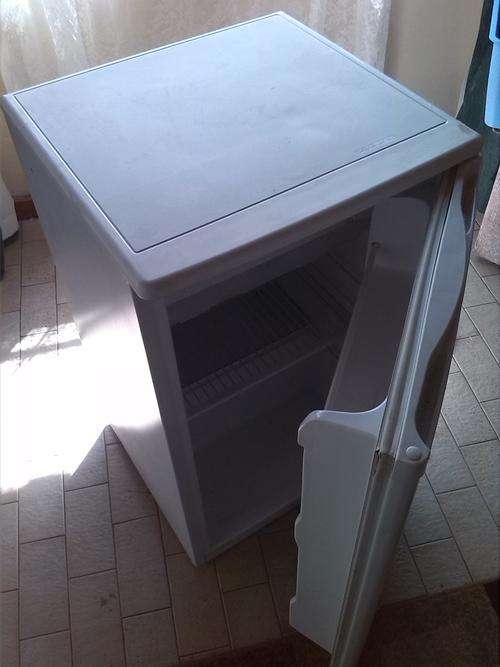 Bar fridge