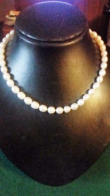 A String Of Genuine Fresh Water Pearls Necklace