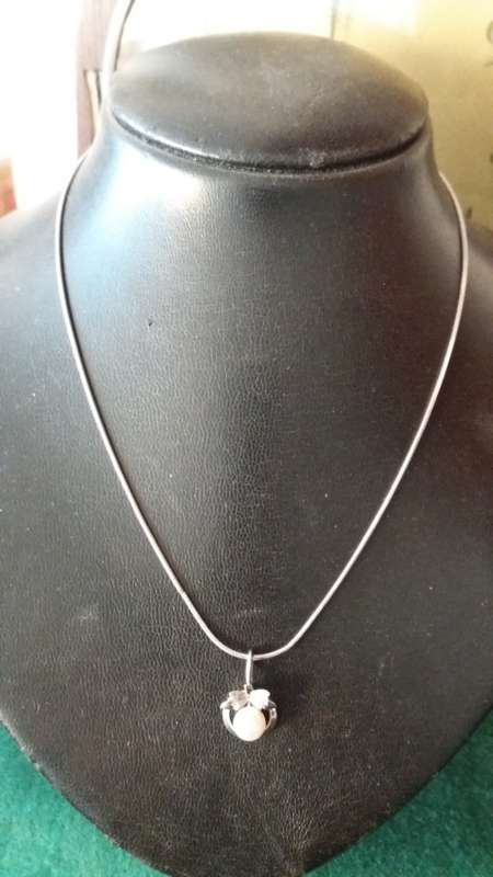 Vintage Sterling Silver Genuine Cultured Pearl Pendant And Chain
