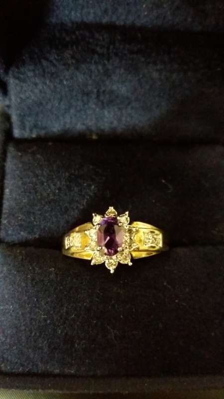 9ct Gold Amethyst And Diamond Ring