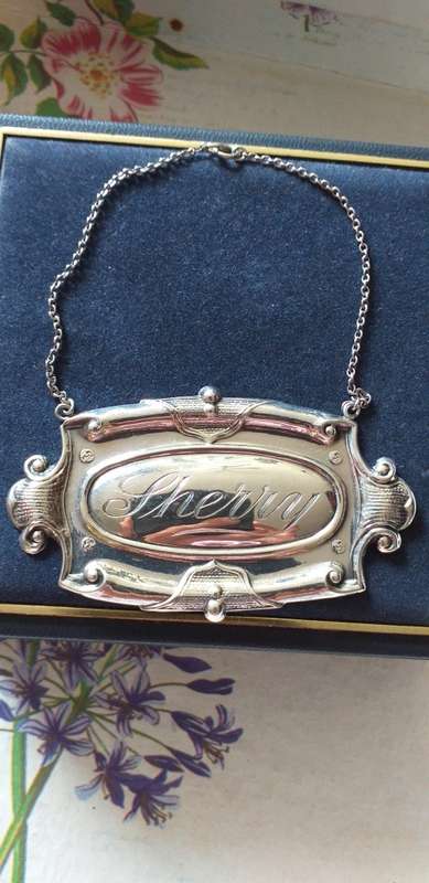Vintage Hallmarked Silver Decanter Label "Sherry"- Birmingham 1951 -  (10.3g)