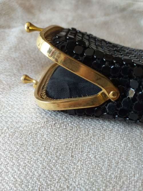 Vintage Black Metal Mesh Spectacle Case