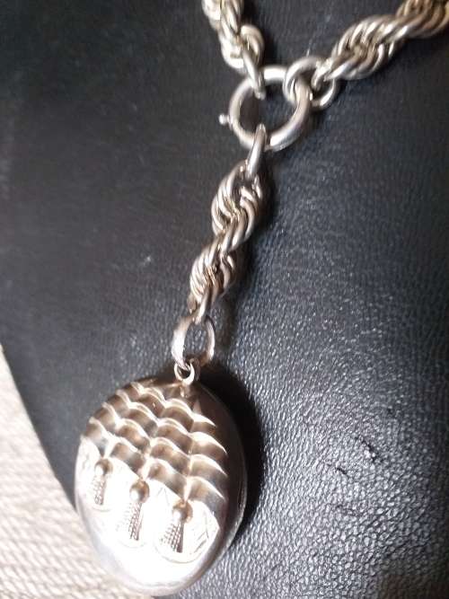 Antique Victorian Silver Book chain Collar Necklace And Locket