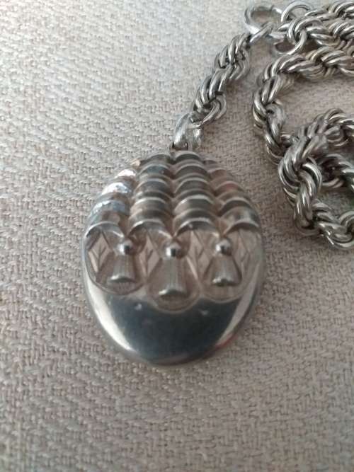 Antique Victorian Silver Book chain Collar Necklace And Locket