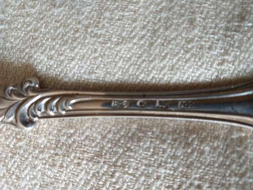 Antique Victorian Hallmarked Silver Dessert Spoon - (Sheffield 1848) - (59.4g)
