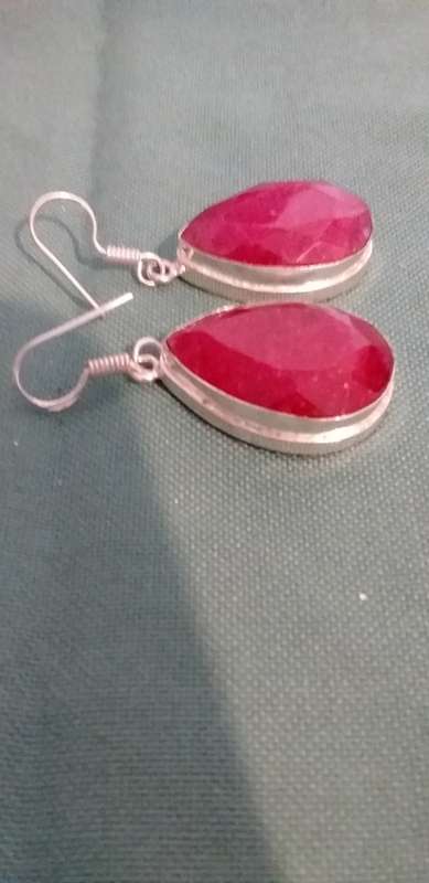 A Pair Of Genuine Ruby Quartz Gemstone Earrings