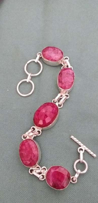 Ruby Quartz Gemstone Link Bracelet