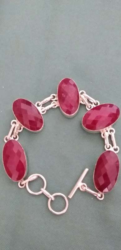 Ruby Quartz Gemstone Link Bracelet