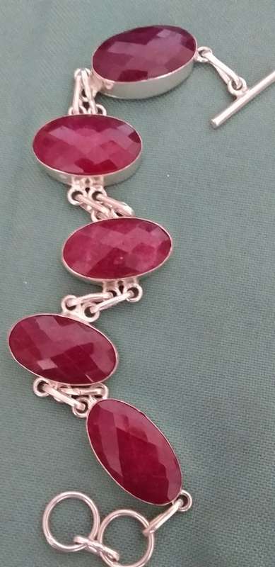 Ruby Quartz Gemstone Link Bracelet