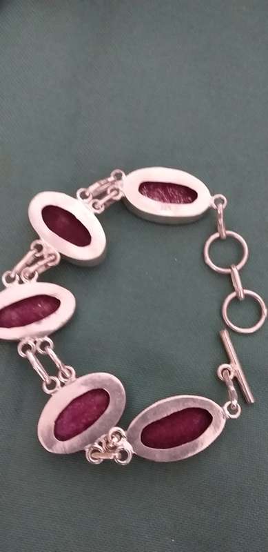 Ruby Quartz Gemstone Link Bracelet