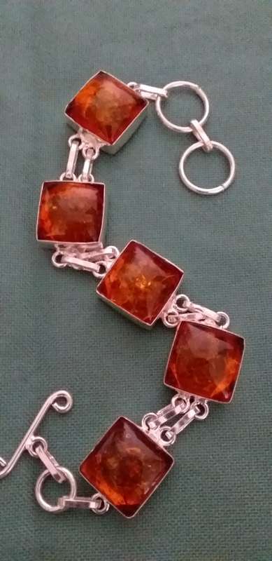 Square Cut Synthetic Amber Link Bracelet