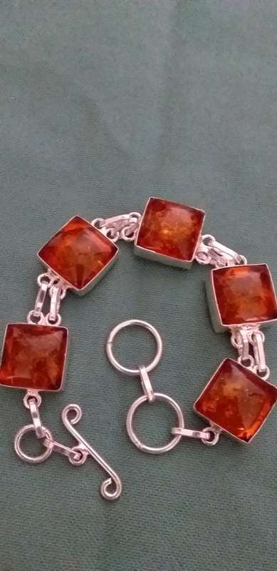 Square Cut Synthetic Amber Link Bracelet