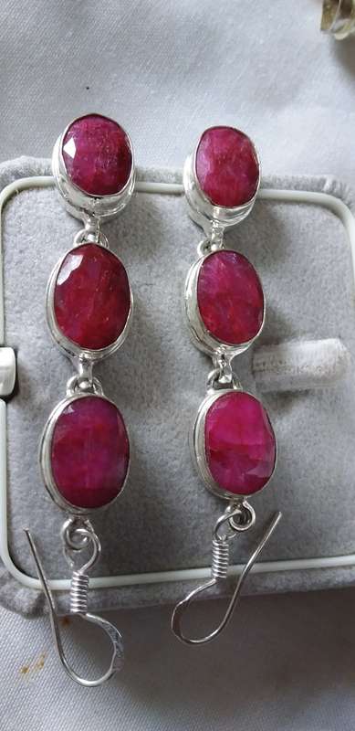 A Pair Of Genuine Ruby Quartz Gemstone Earrings
