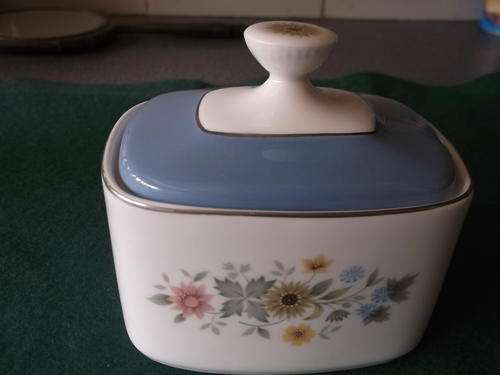 Roayl Doulton "Pastorale" Dish With Lid