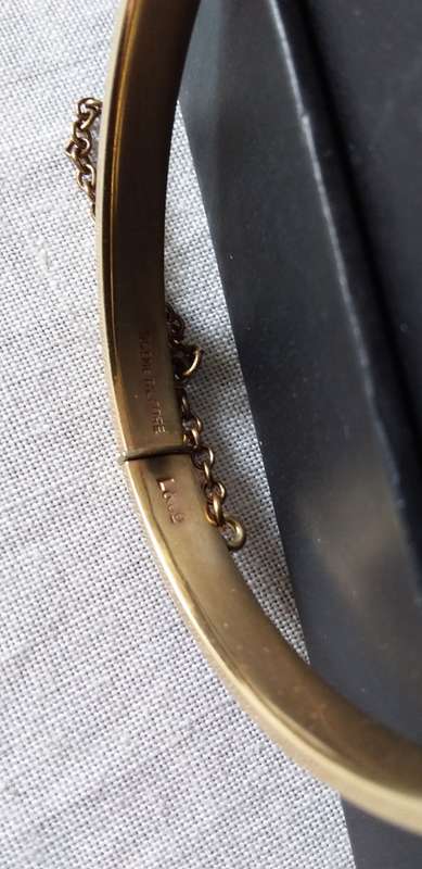 Vintage Engraved 9ct Gold Metal Core Bangle