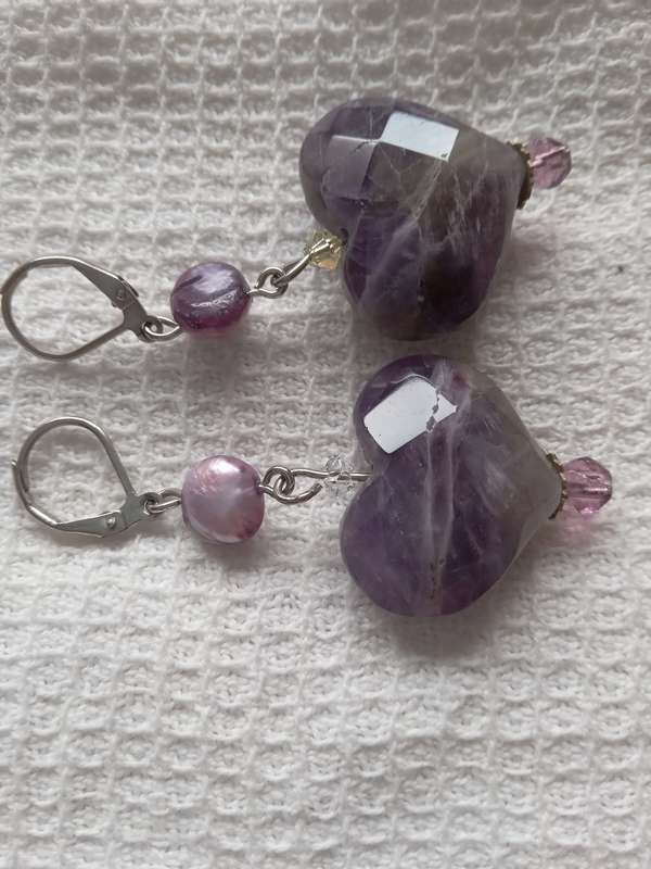 A Pair Of Heart Shaped Amethyst And Pearl Dangly Earrings