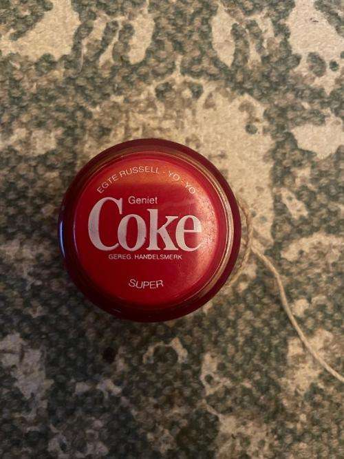 Vintage Coca-Cola Yo-Yo with red rim