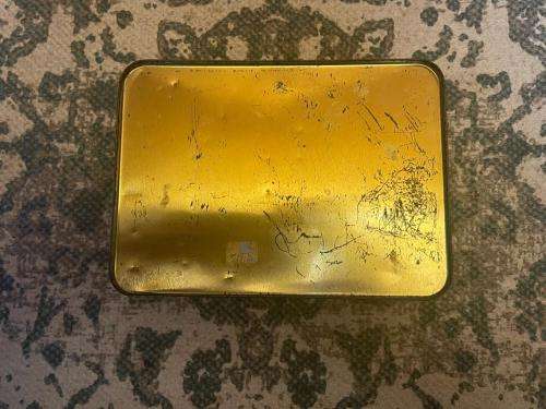 Vintage Lion firelighters tin